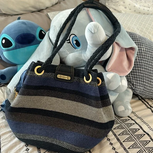 Eric Javits Shenia Squishee Metallic Woven Tote. - Picture 2 of 12